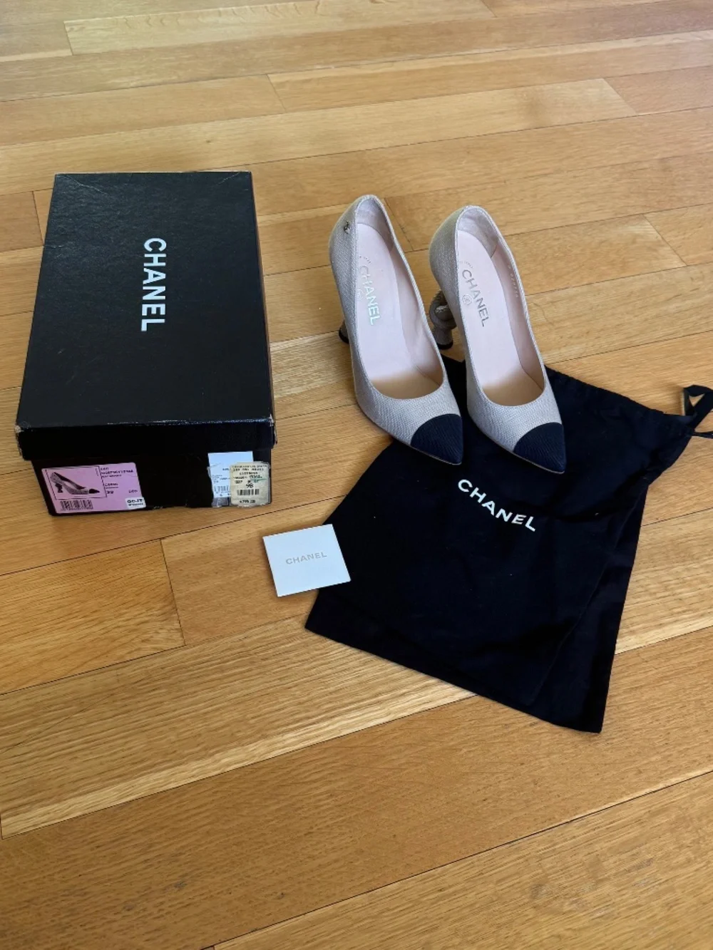 Chanel Colorblock Pattern Pumps - Picture 7 of 13